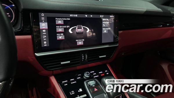 Porsche Cayenne 2020, фото 14