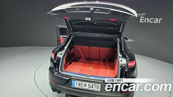 Porsche Cayenne 2020, фото 20