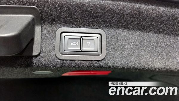 Audi A6 2021, фото 20