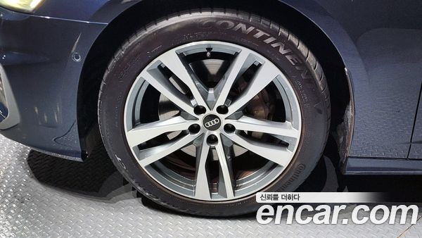 Audi A6 2021, фото 5