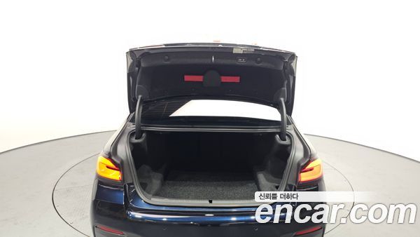 BMW 5 Series 2021, фото 20