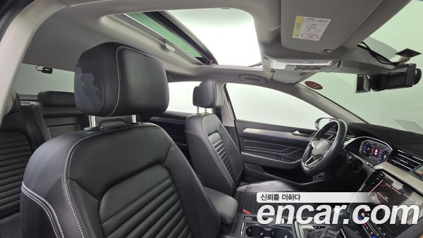 Volkswagen Passat 2022, фото 12