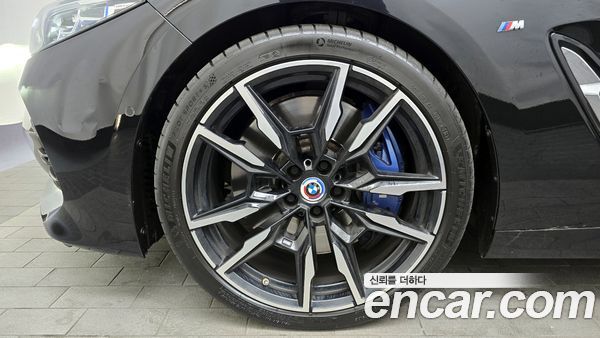 BMW 8 Series 2023, фото 5