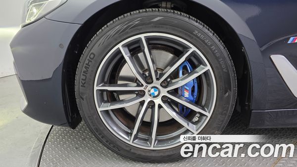 BMW 5 Series 2022, фото 5