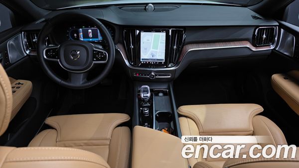 Volvo V60 2023, фото 7