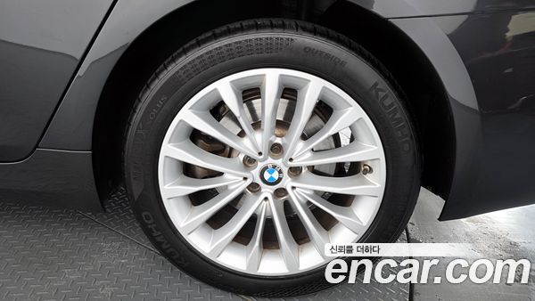 BMW 5 Series 2021, фото 5