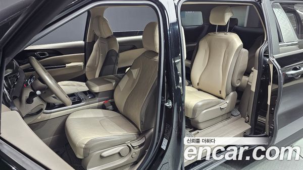Kia Carnival 2021, фото 10