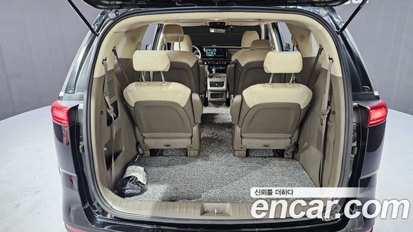 Kia Carnival 2021, фото 20