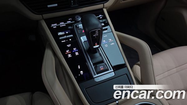 Porsche Cayenne 2023, фото 9