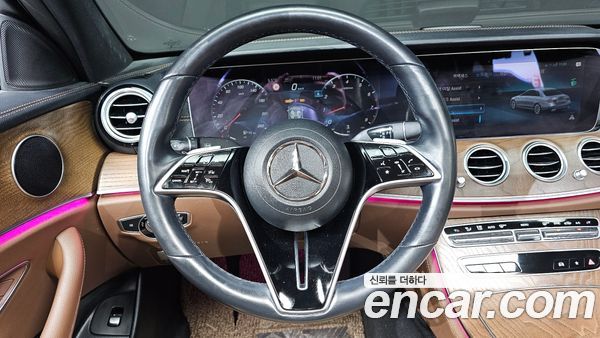 Mercedes-Benz E-Class 2022, фото 14