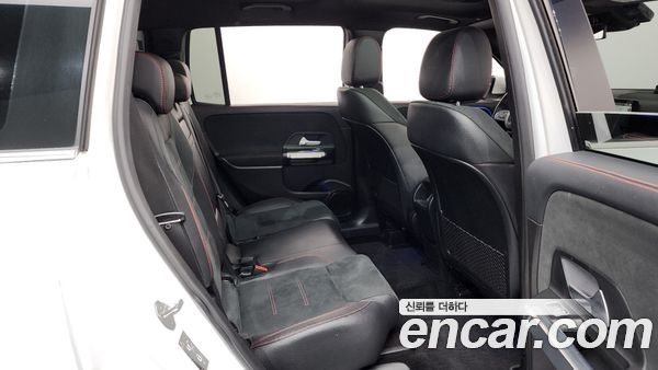 Mercedes-Benz GLB 2020, фото 16