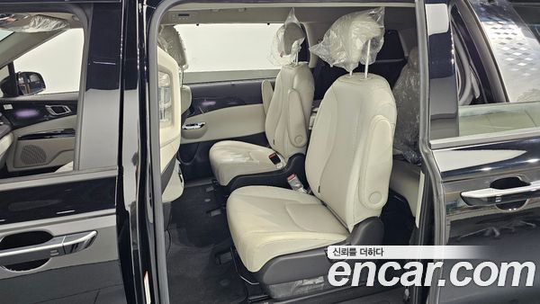 Kia Carnival 2021, фото 18