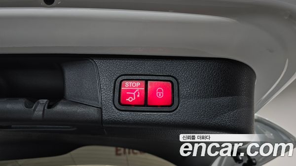 Mercedes-Benz GLB 2023, фото 29