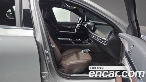 BMW 7 Series 2023, фото 16