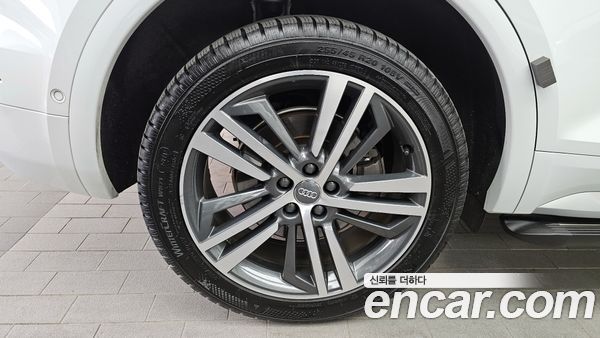 Audi Q5 2020, фото 5