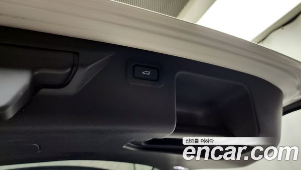Land Rover Discovery Sport 2021, фото 32