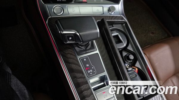 Audi A6 2020, фото 12