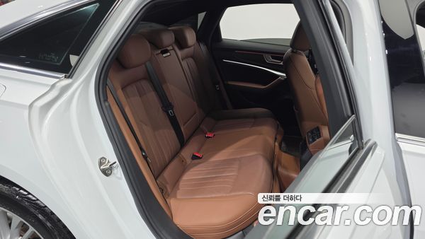 Audi A6 2020, фото 16