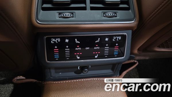 Audi A6 2020, фото 29
