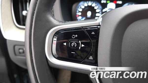 Volvo XC60 2020, фото 35
