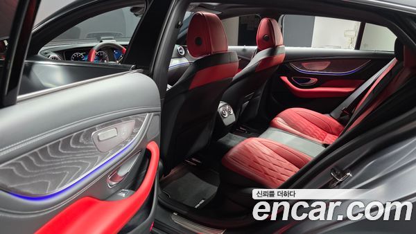 Mercedes-Benz AMG GT 2023, фото 16