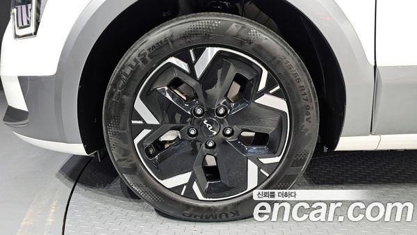 Kia Niro 2024, фото 5