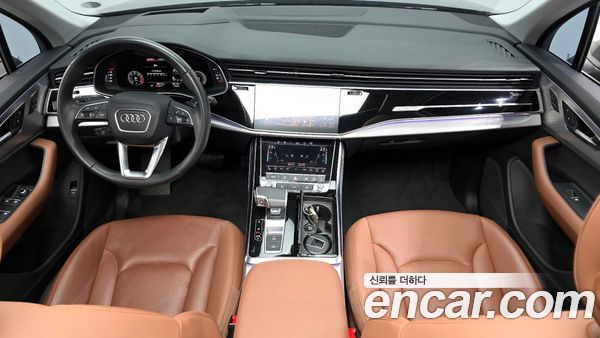Audi Q7 2021, фото 7