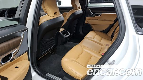Volvo V90 2021, фото 16