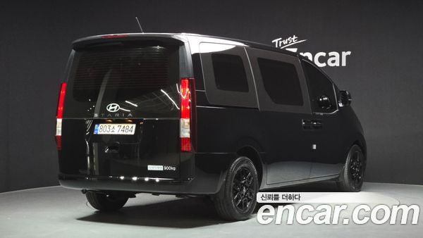 Hyundai Staria 2025, фото 2