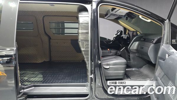 Hyundai Staria 2025, фото 17