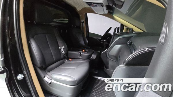 Hyundai Staria 2025, фото 16
