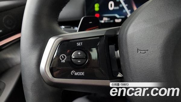 BMW 5 Series 2024, фото 22
