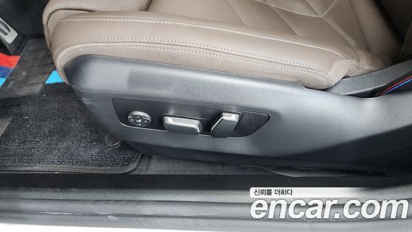 BMW 5 Series 2024, фото 33