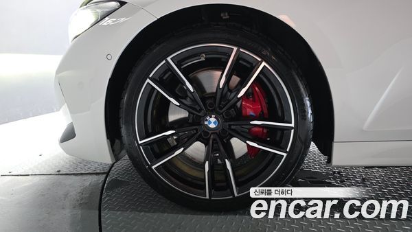 BMW 3 Series 2025, фото 5