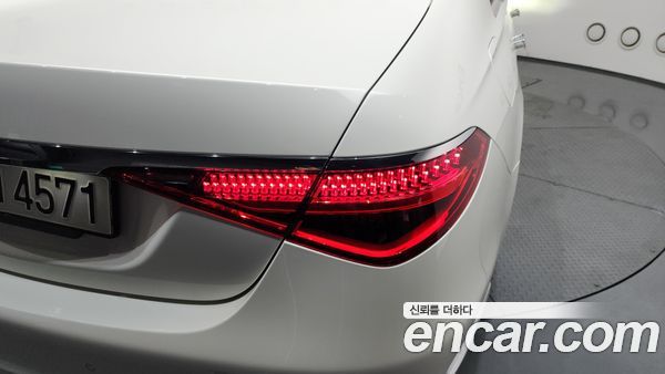 Mercedes-Benz S-Class 2021, фото 9