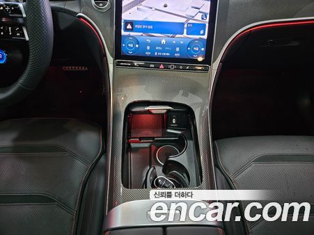 Mercedes-Benz GLC 2025, фото 9