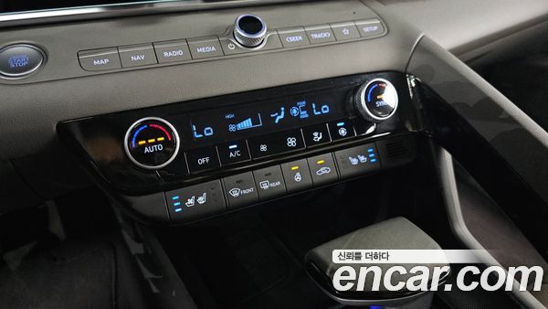 Hyundai Elantra 2024, фото 17