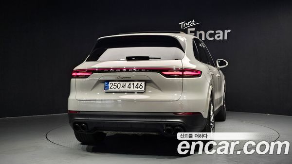 Porsche Cayenne 2023, фото 4
