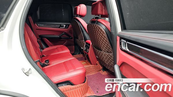 Porsche Cayenne 2023, фото 18