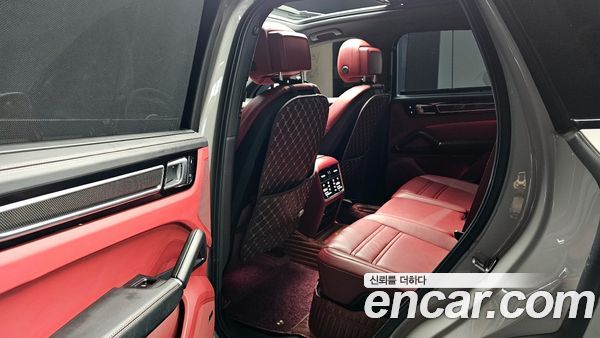 Porsche Cayenne 2023, фото 16