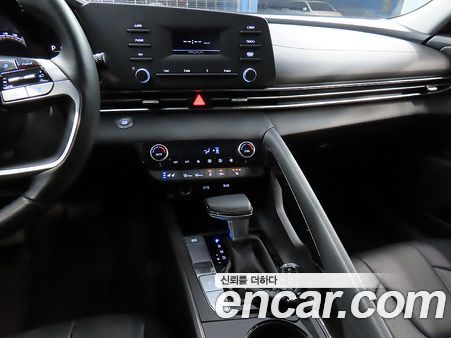 Hyundai Elantra 2021, фото 10