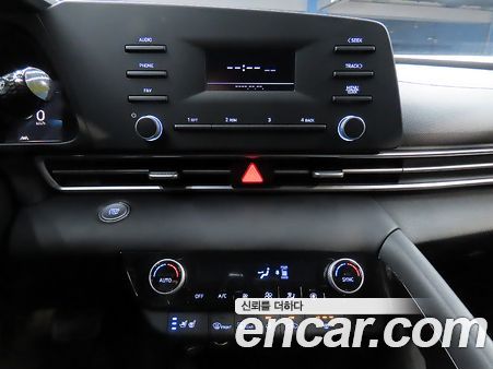 Hyundai Elantra 2021, фото 12