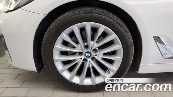 BMW 5 Series 2022, фото 5