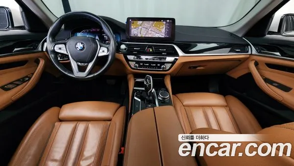 BMW 5 Series 2022, фото 10