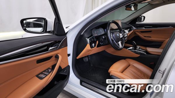 BMW 5 Series 2022, фото 13