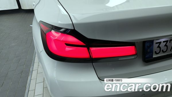 BMW 5 Series 2022, фото 9