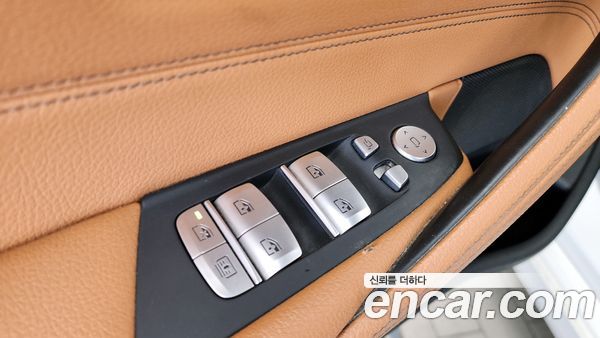 BMW 5 Series 2022, фото 27
