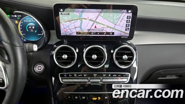 Mercedes-Benz GLC 2021, фото 14