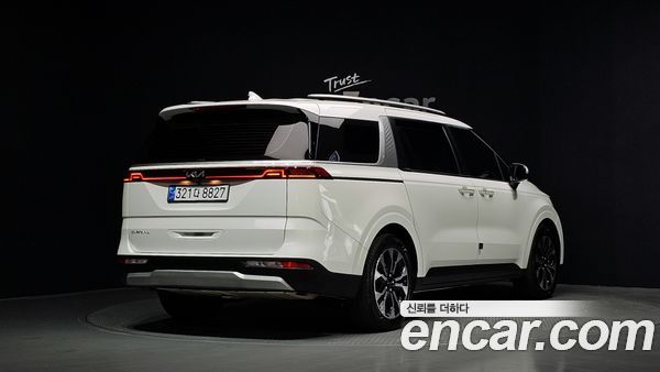 Kia Carnival 2023, фото 2