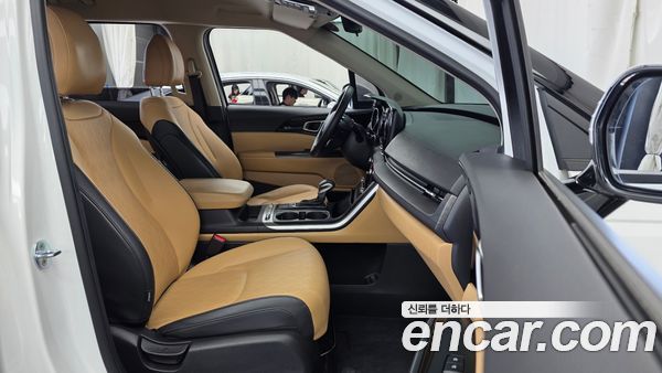 Kia Carnival 2023, фото 17
